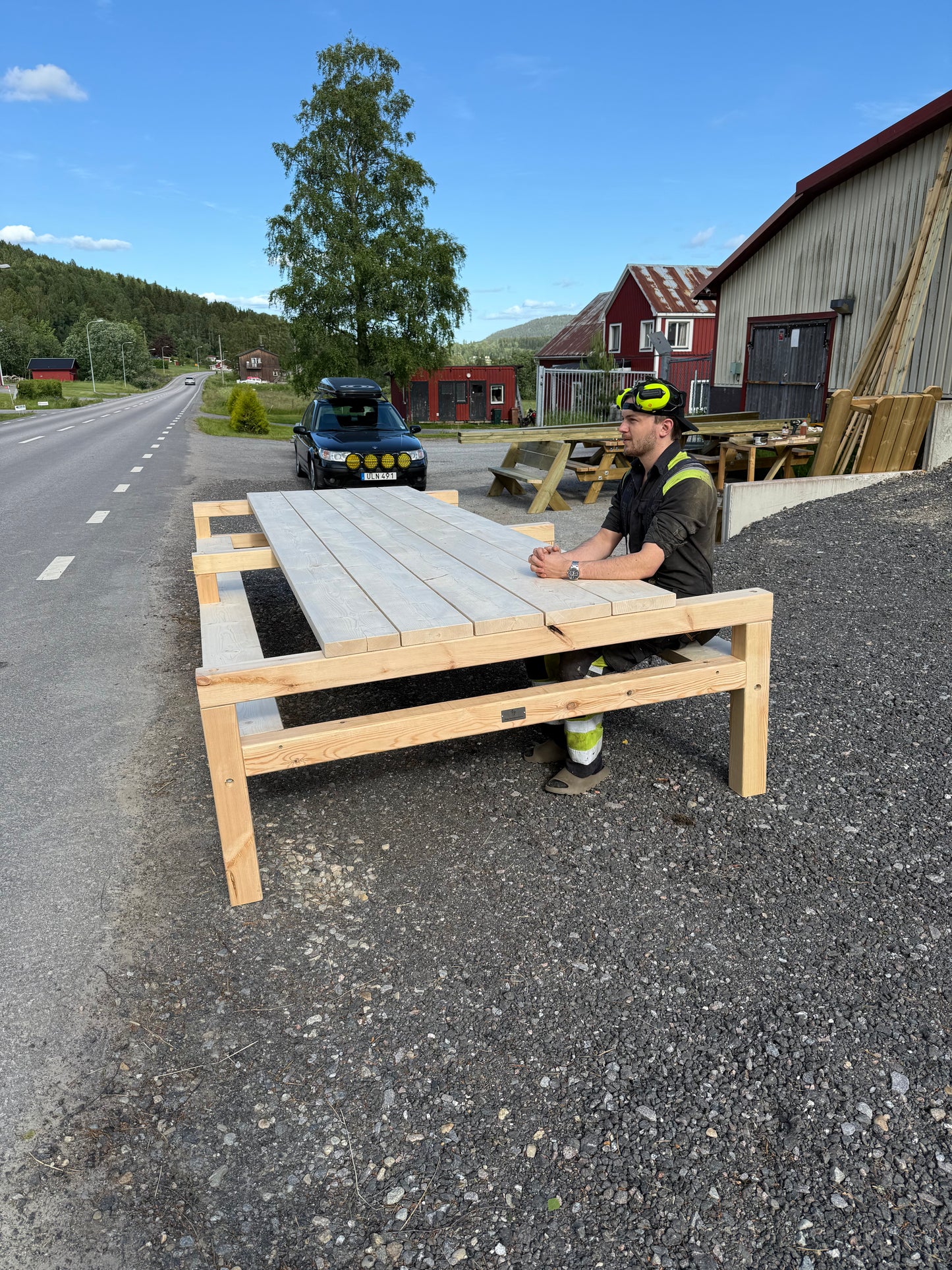 Långbord i pergolastil