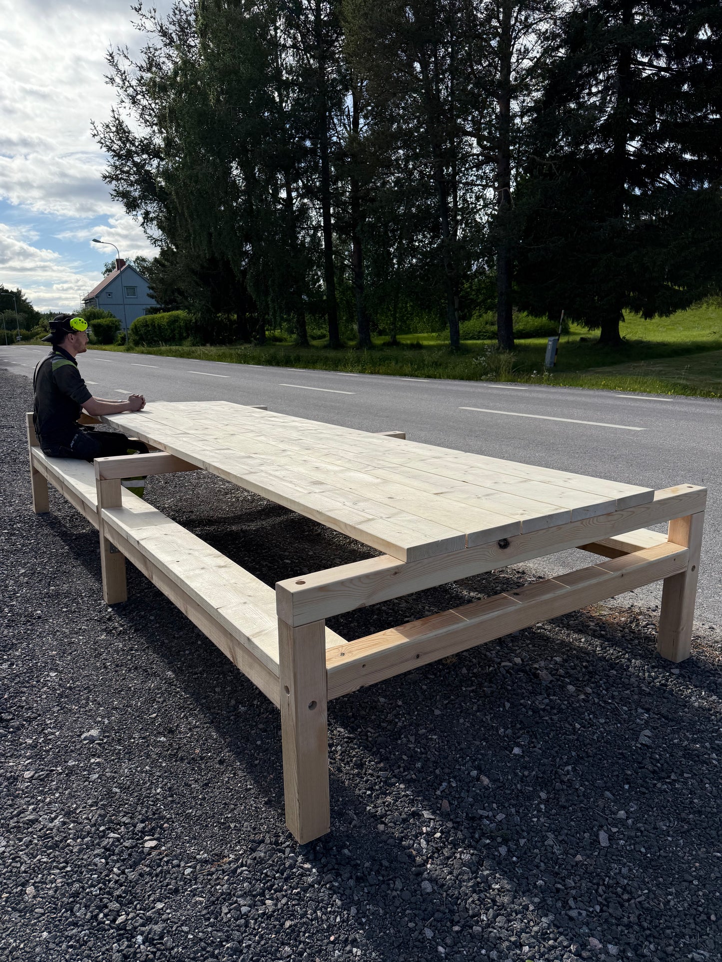 Långbord i pergolastil